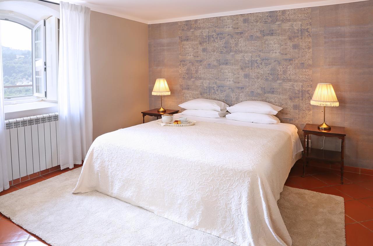 Eugaria Country House By Lost Lisbon Sintra Room photo